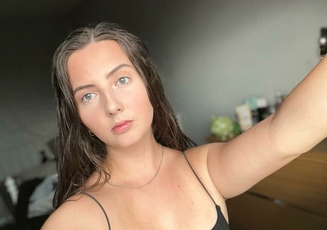 leahshorty nude onlyfans