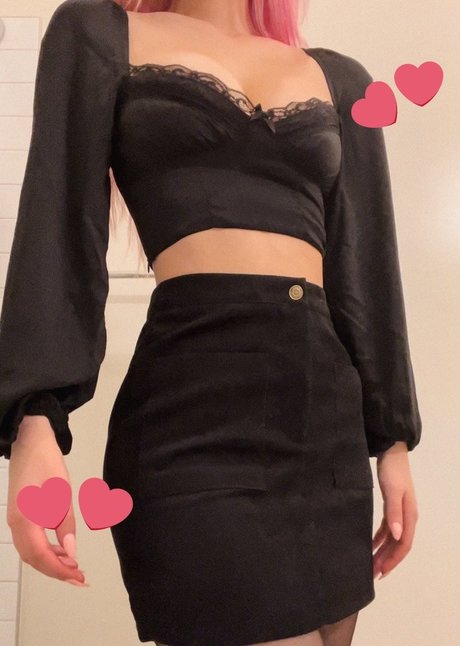 Bridget Boltz onlyfans striptease