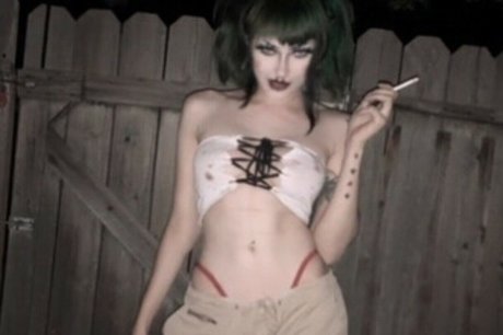 Fleshf1y on onlyfans