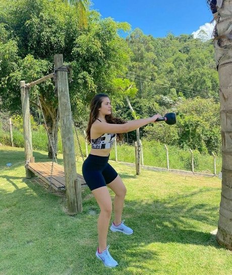 Livia Inhudes onlyfans leak xxx