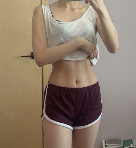 wakemeupnextweek onlyfans model