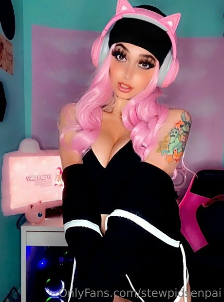 stewpidsenpai onlyfans fotos