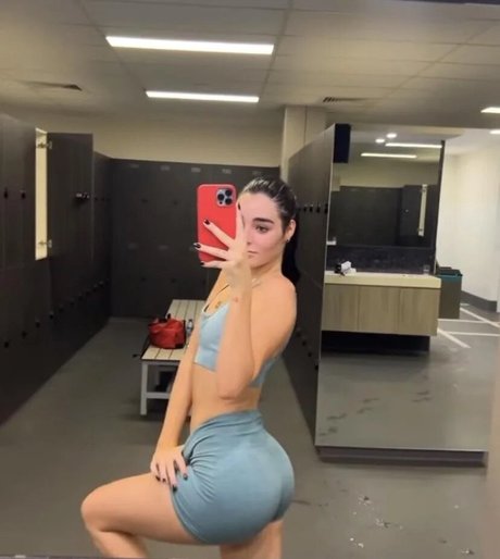 Indiana Massara onlyfans model photos