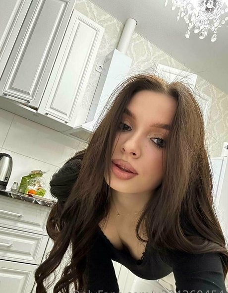 emma gucci  pictures