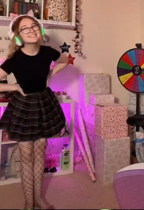 Lyssaurora only fans leaks