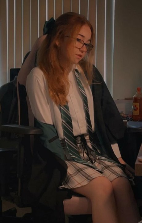 Lyssaurora naked only fans