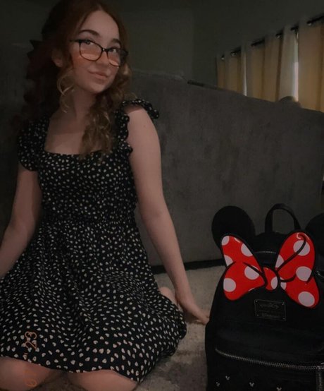 Lyssaurora onlyfans.