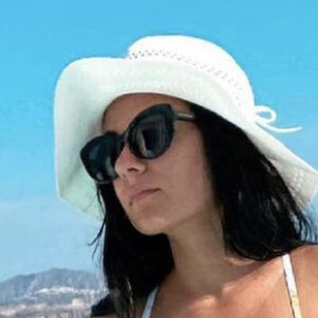 Polly Bones onlyfans photos