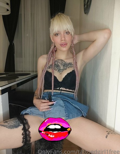 tattoedgirl1free onlyfans images