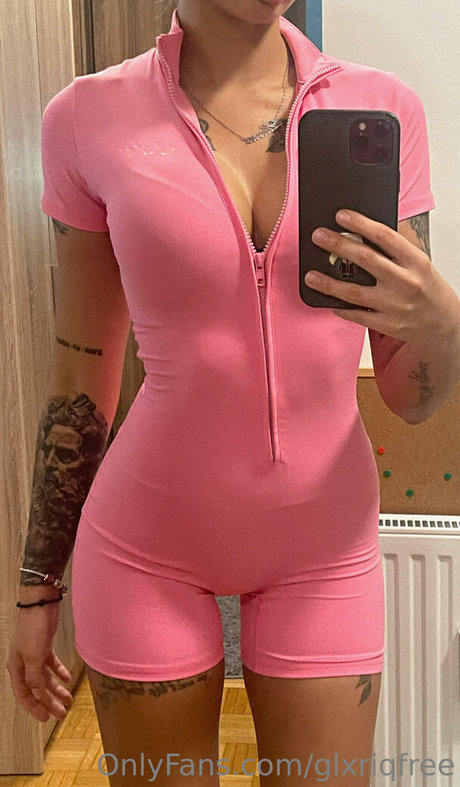 glxriqfree xxx onlyfans