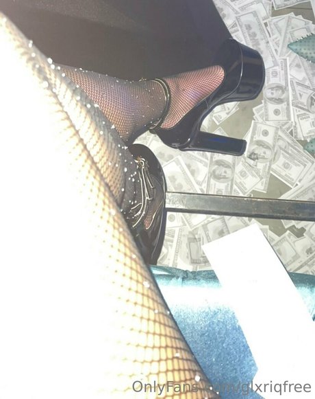 glxriqfree onlyfans leaked nude