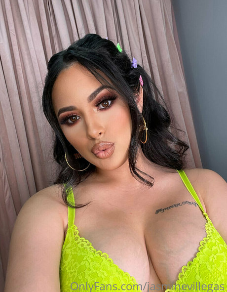 Jasmine Villegas onlyfans leak free