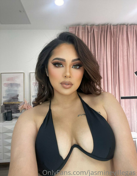 Jasmine Villegas onlyfans strip