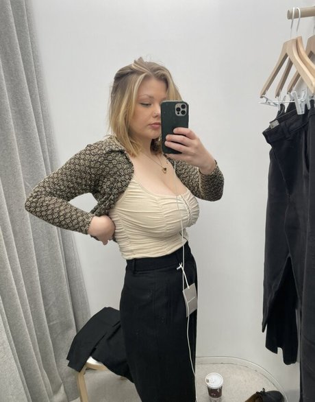 daisy world onlyfans leaked pics