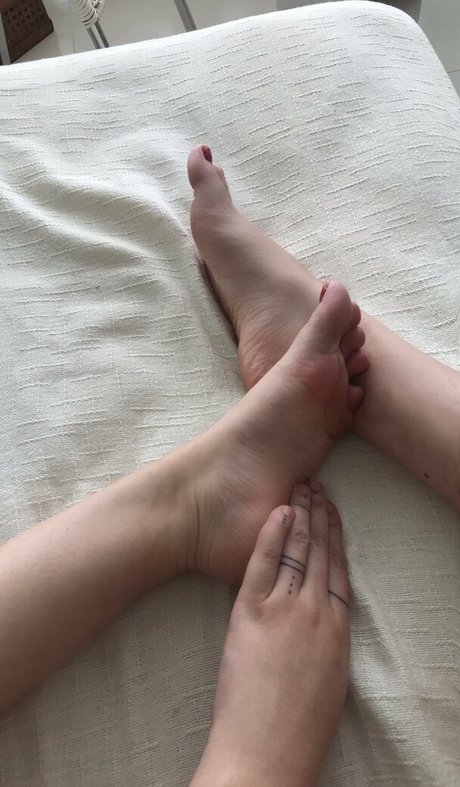 ellaarievilo onlyfans leak porn