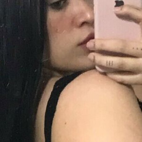 ellaarievilo onlyfans naked leaked