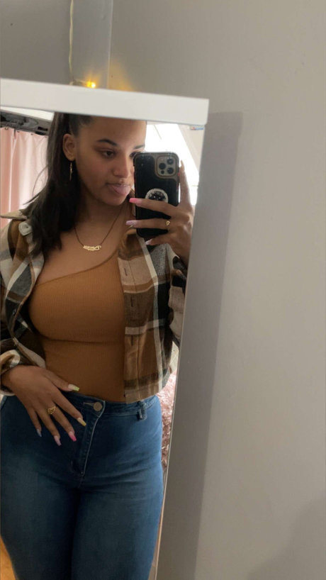 Makalaa_ onlyfans sex tape