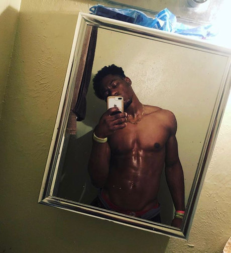 Elgin Baylor onlyfans boobs