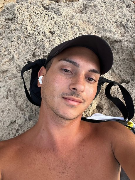 unknown onlyfans nude leaks