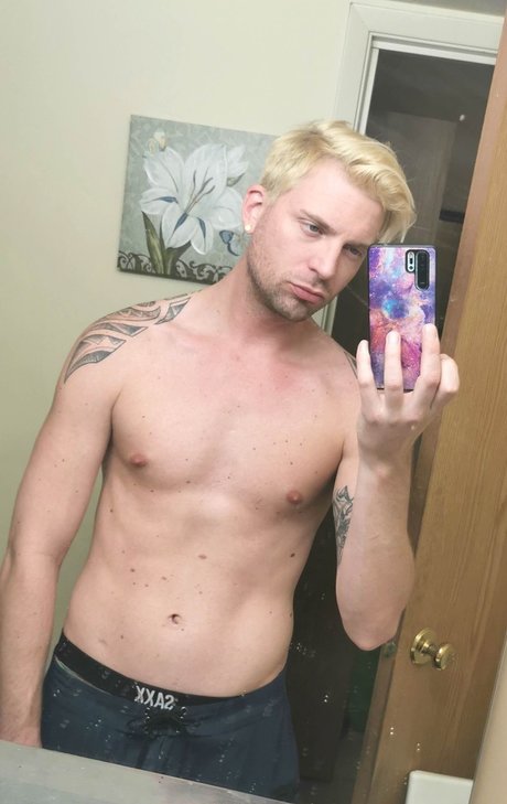 Myles Fox hungUC leaked onlyfans sex