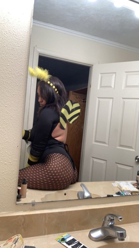 Mykia nude onlyfans pics