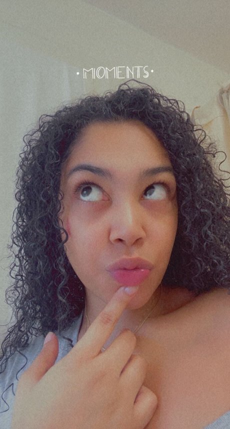 Golden Apple onlyfans leaked