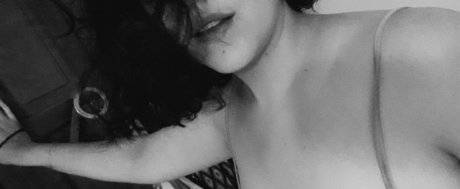 My Body Blossom onlyfans model photos