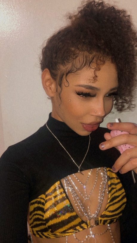 justdonutcare onlyfans nide