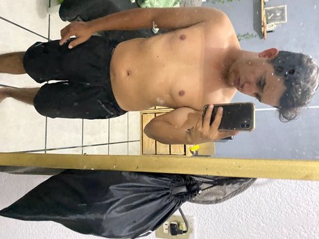 Erik Mendoza onlyfans post