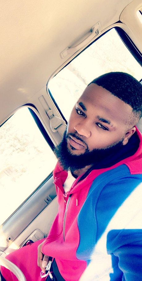 Mr Ice cream man onlyfans creator