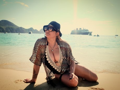 _PERVERSE GODDESS_ nudes only fans