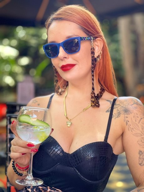 Una copa en alg n lugar de la ciudad_ onlyfans sex