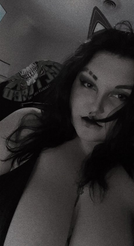 _Mami Em_ nude onlyfans