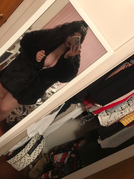 belle chanel only fans review