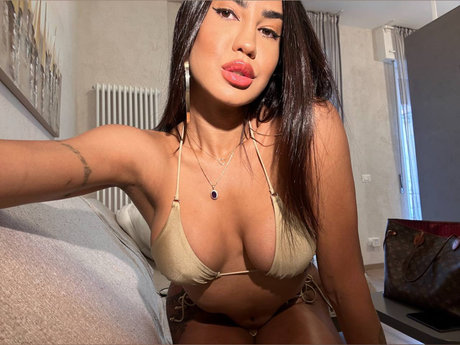 Nicole Andrade onlyfans mega