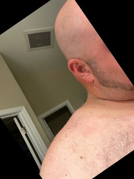 Big Bald Man onlyfans leaked