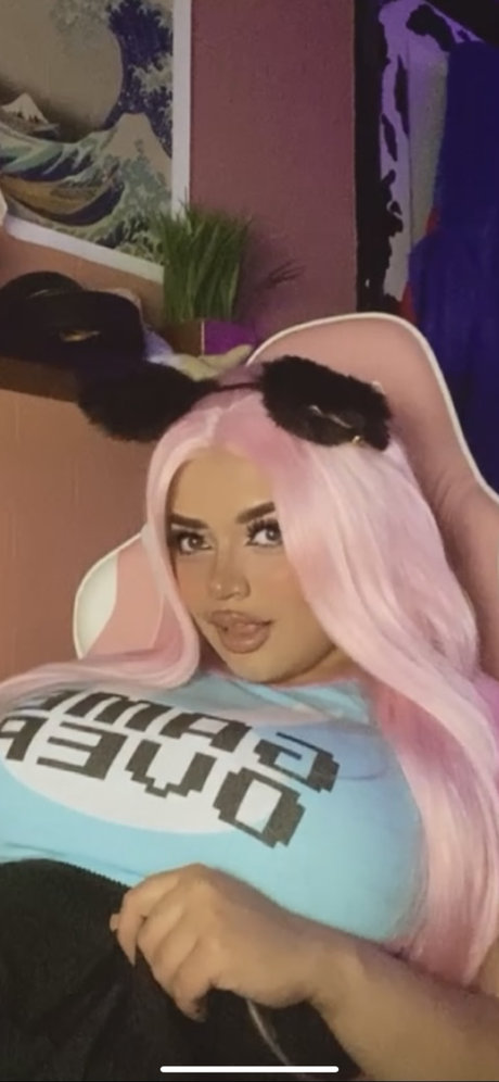 _Daddys Cum Slut_  portrayal