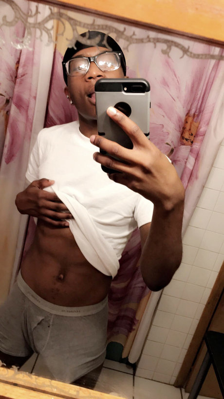 dickenson onlyfans nudes leaked