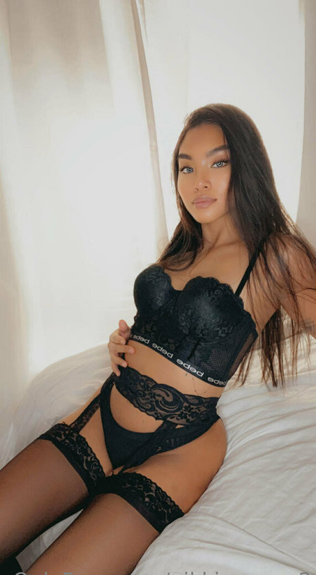 nikkicreams2 onlyfans leaked tits