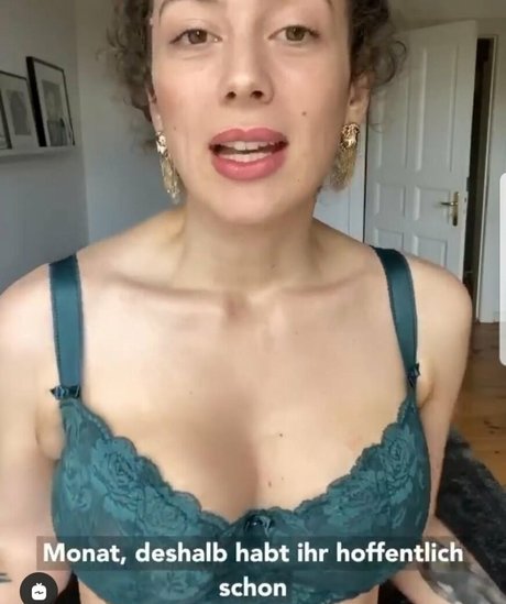 Leila Lowfire onlyfans leaked.