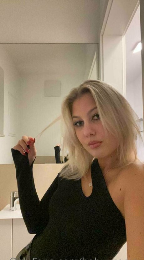 babyyzoeyy only fans leaked