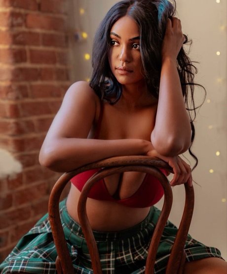 Sophia Cardinez nude onlyfans