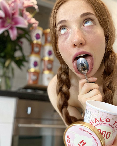 redbuns onlyfans page