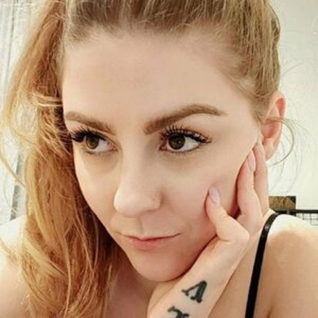 Lorien Gugich onlyfans leaks free