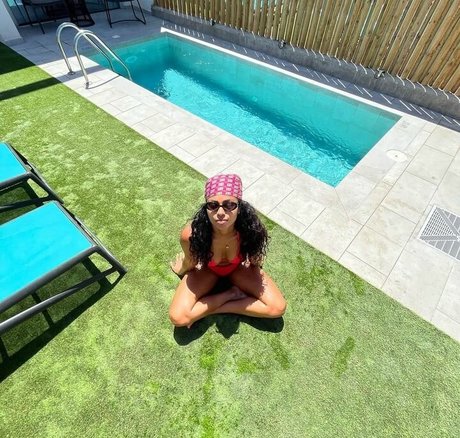 Nia Correia OT Profile image