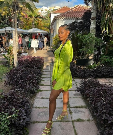 Nia Correia OT onlyfans leak