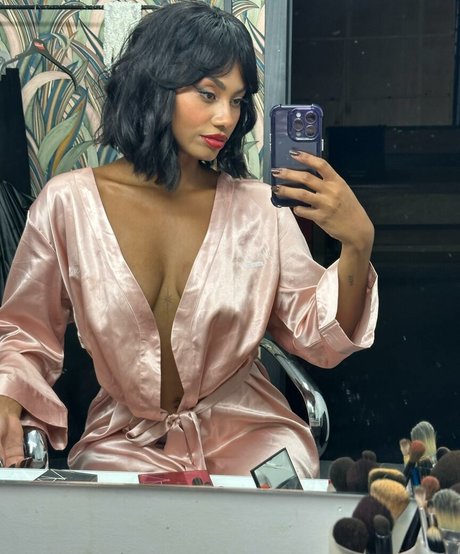 Nia Correia OT nudes onlyfans leaks