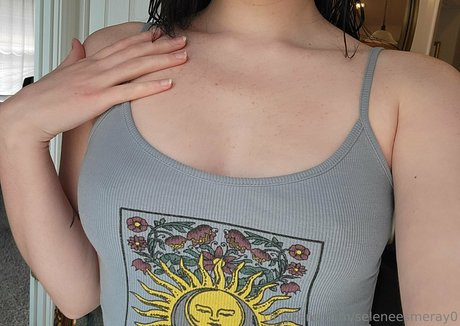 seleneesmeray0 onlyfans nude leaks