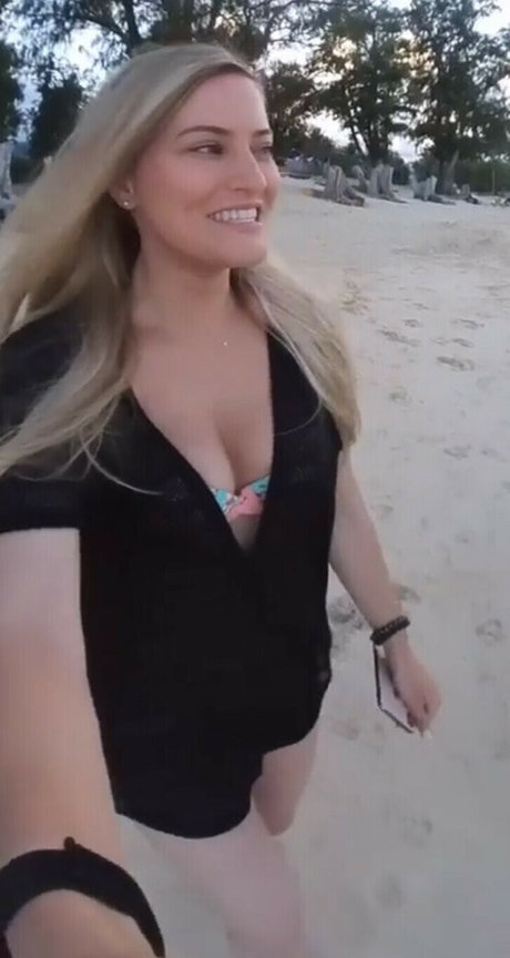 iJustine nude onlyfans