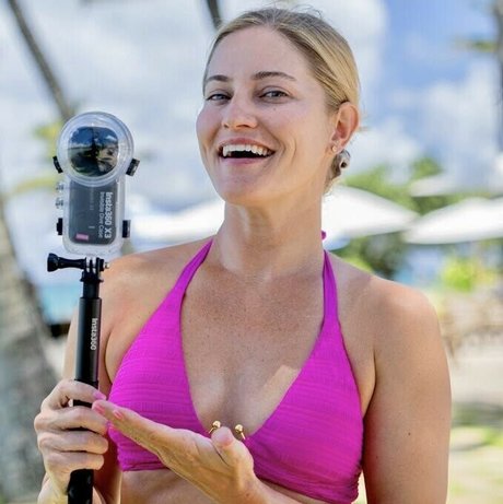 iJustine nudes onlyfans leaked